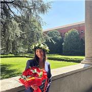 Laureata in lingue, disponibile per ripetizioni di inglese e spagnolo e/o aiuto compiti